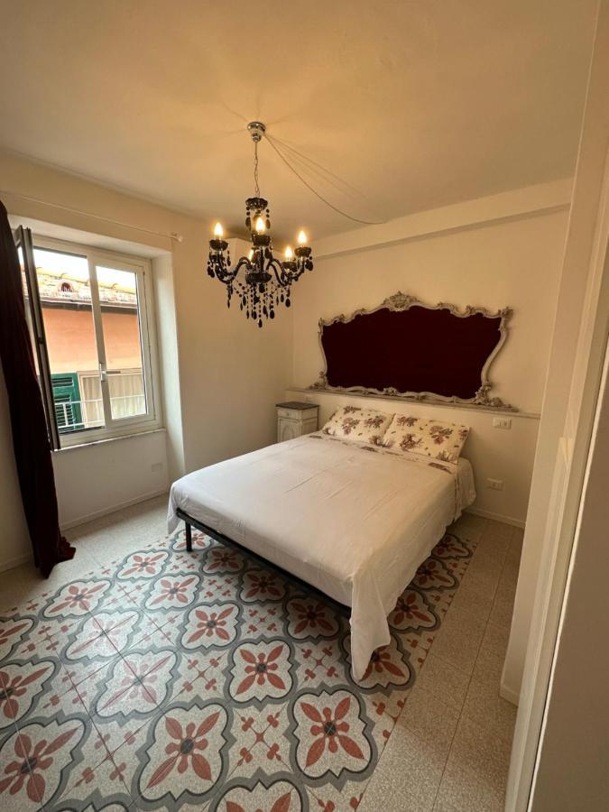 Elegante Stanza Rossa Mottino23 Bed & Breakfast Lerici Dış mekan fotoğraf