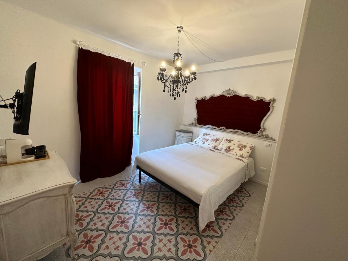 Elegante Stanza Rossa Mottino23 Bed & Breakfast Lerici Dış mekan fotoğraf